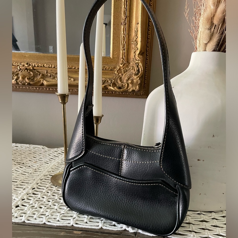 RESERVED FOR ANDIE Jones New York purse black vegan leather contrast stitching